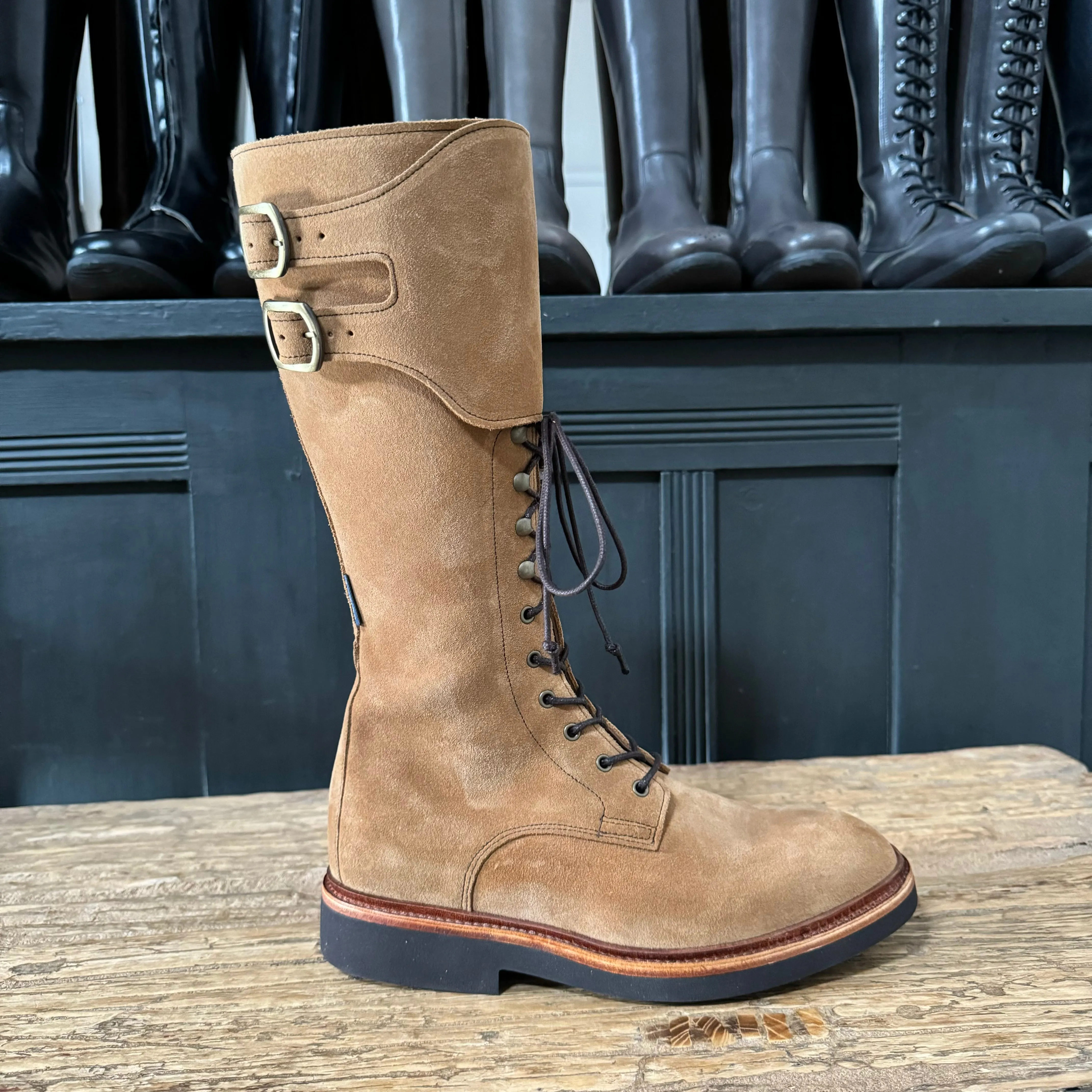 BIA COUNTRY <br/> Chestnut Suede