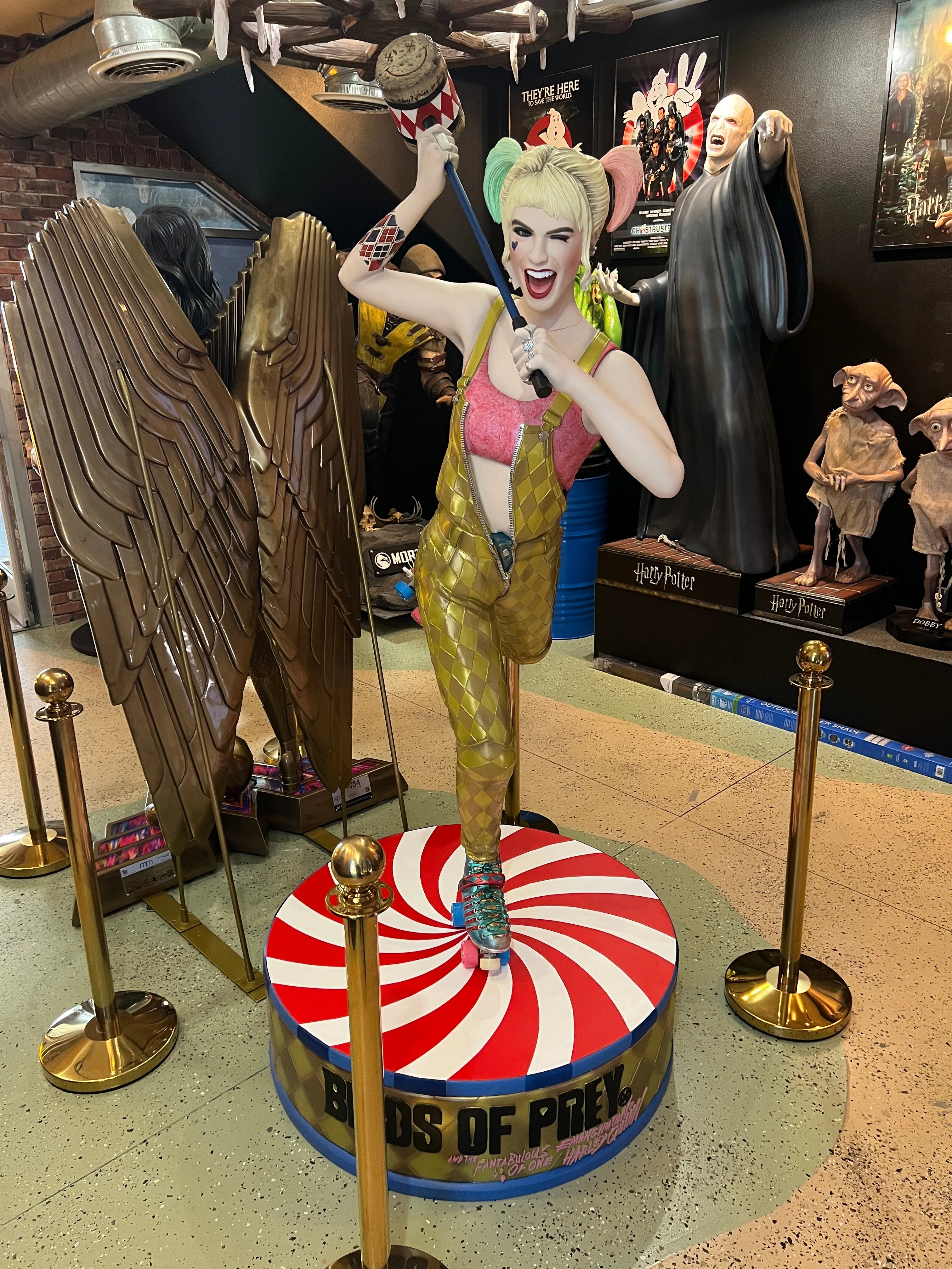 Birds of Prey Harley Quinn Life Size Statue