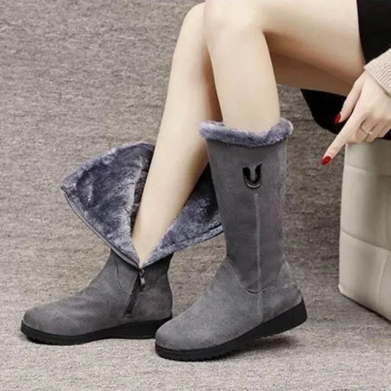 Chic Women's Snow Boots – Stylish and Warm Winter Footwear