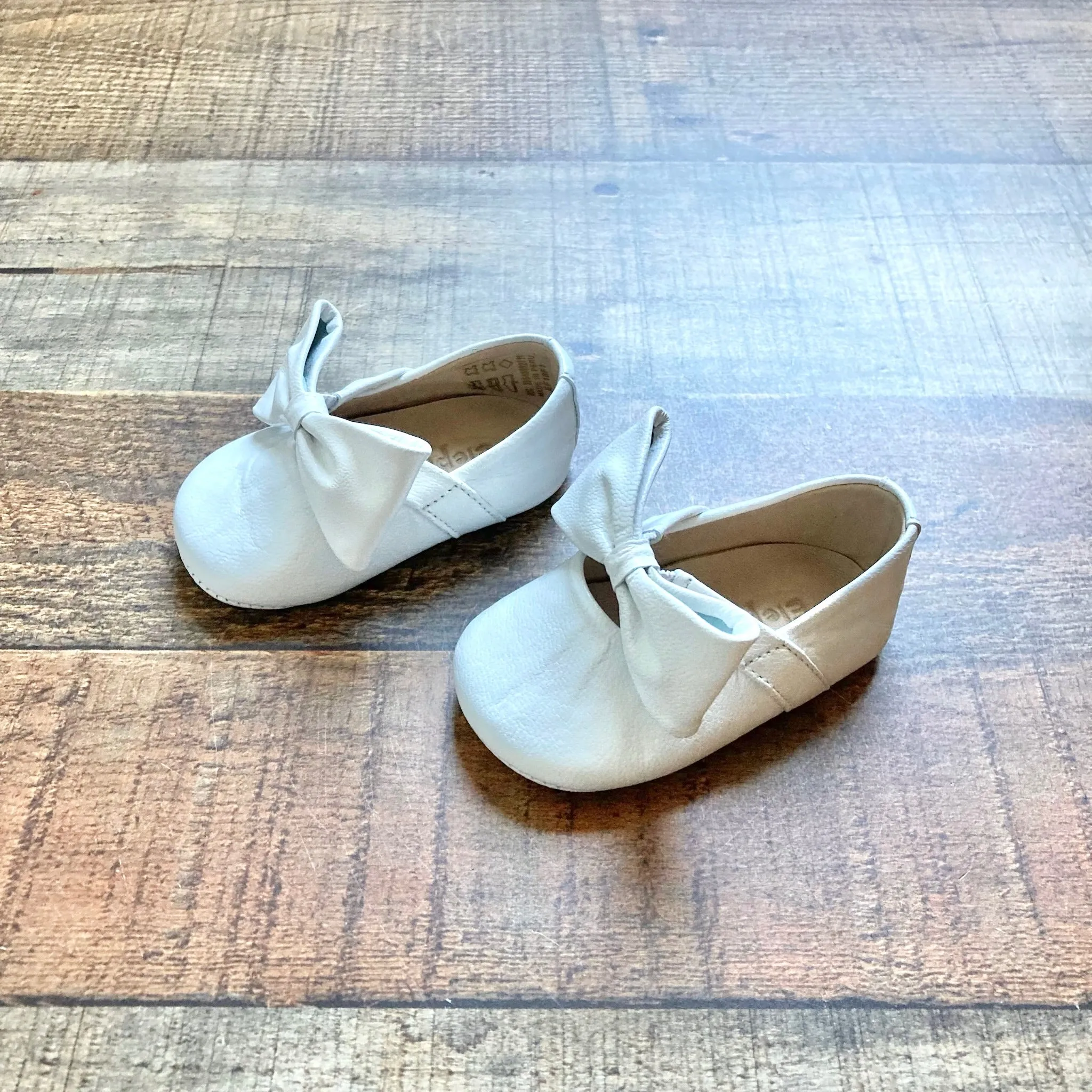 Elephantito White Bow Baby Ballerina Crib Shoe- Size 1