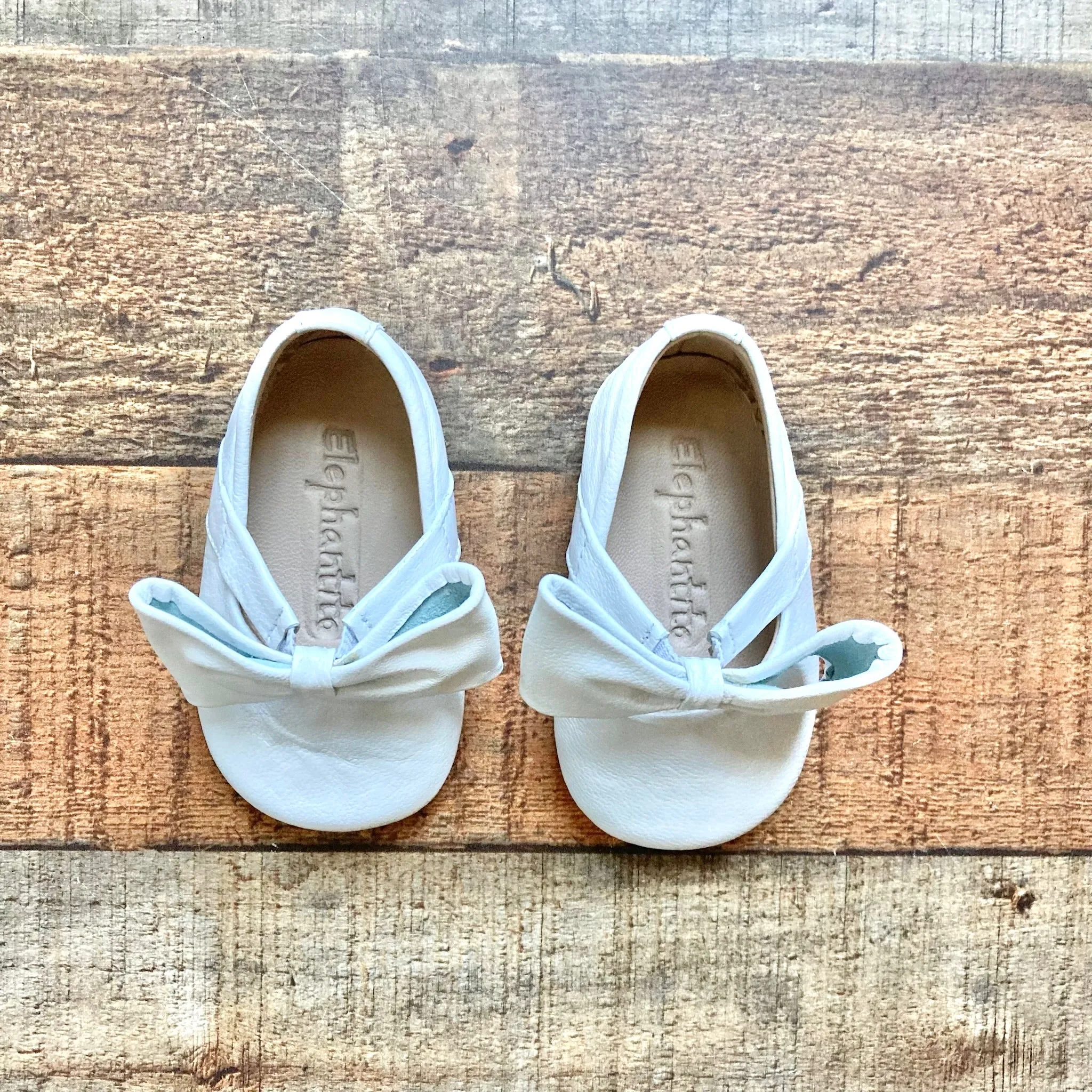 Elephantito White Bow Baby Ballerina Crib Shoe- Size 1