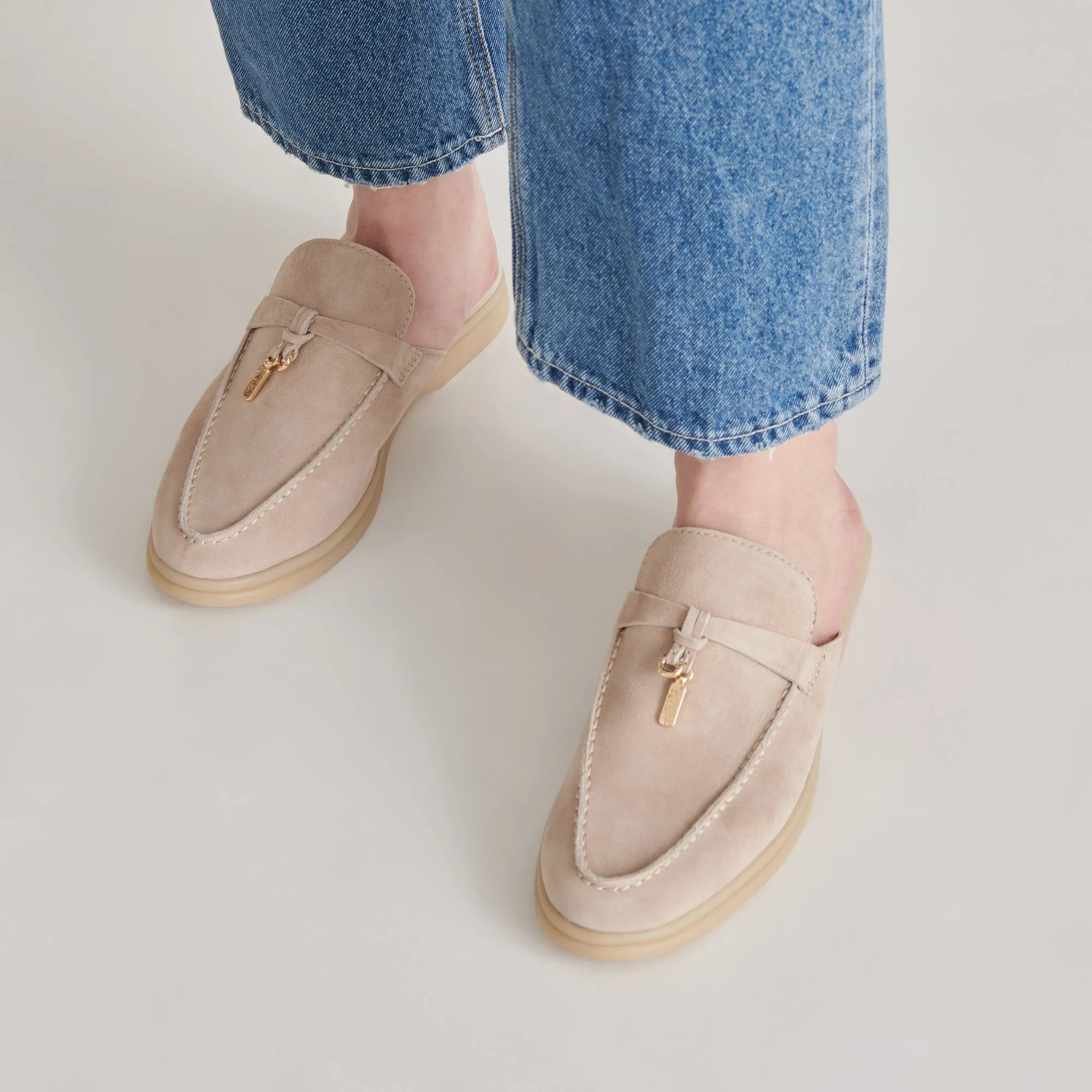 LASAIL FLATS TAUPE SUEDE