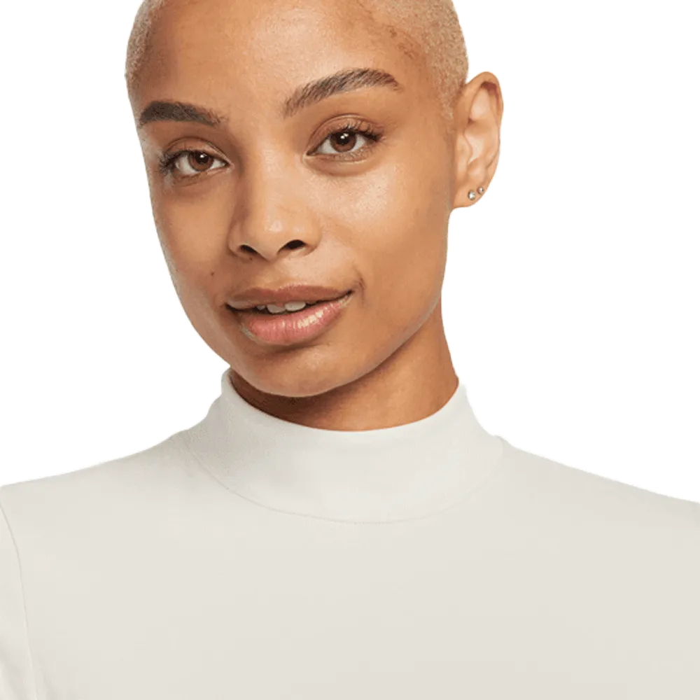 Nike Women's Long Sleeve Crop Top