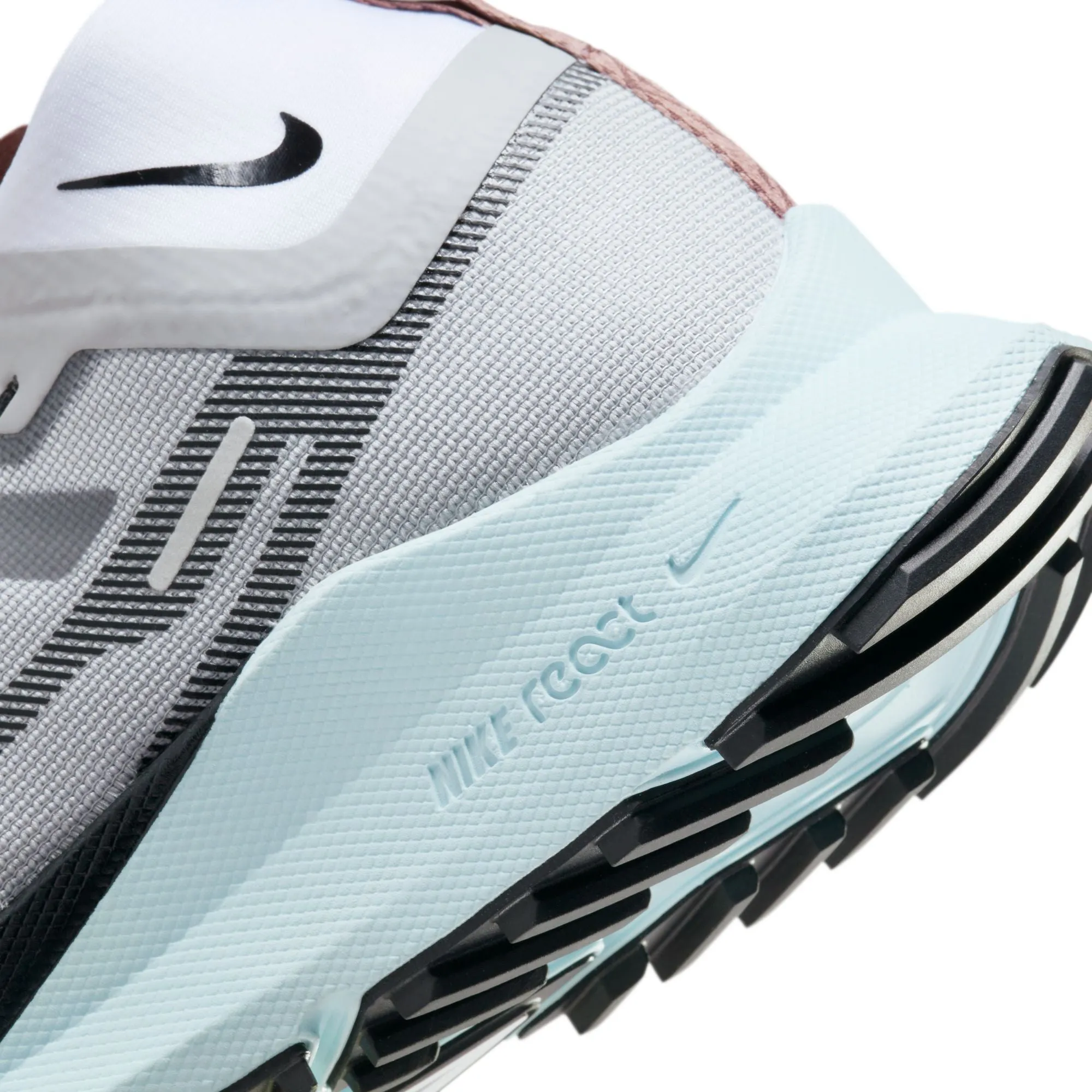 Nike Women's Pegasus Trail 4 GORE-TEX Trail Running Shoes Light Smoke Grey / Glacier Blue / Football Grey