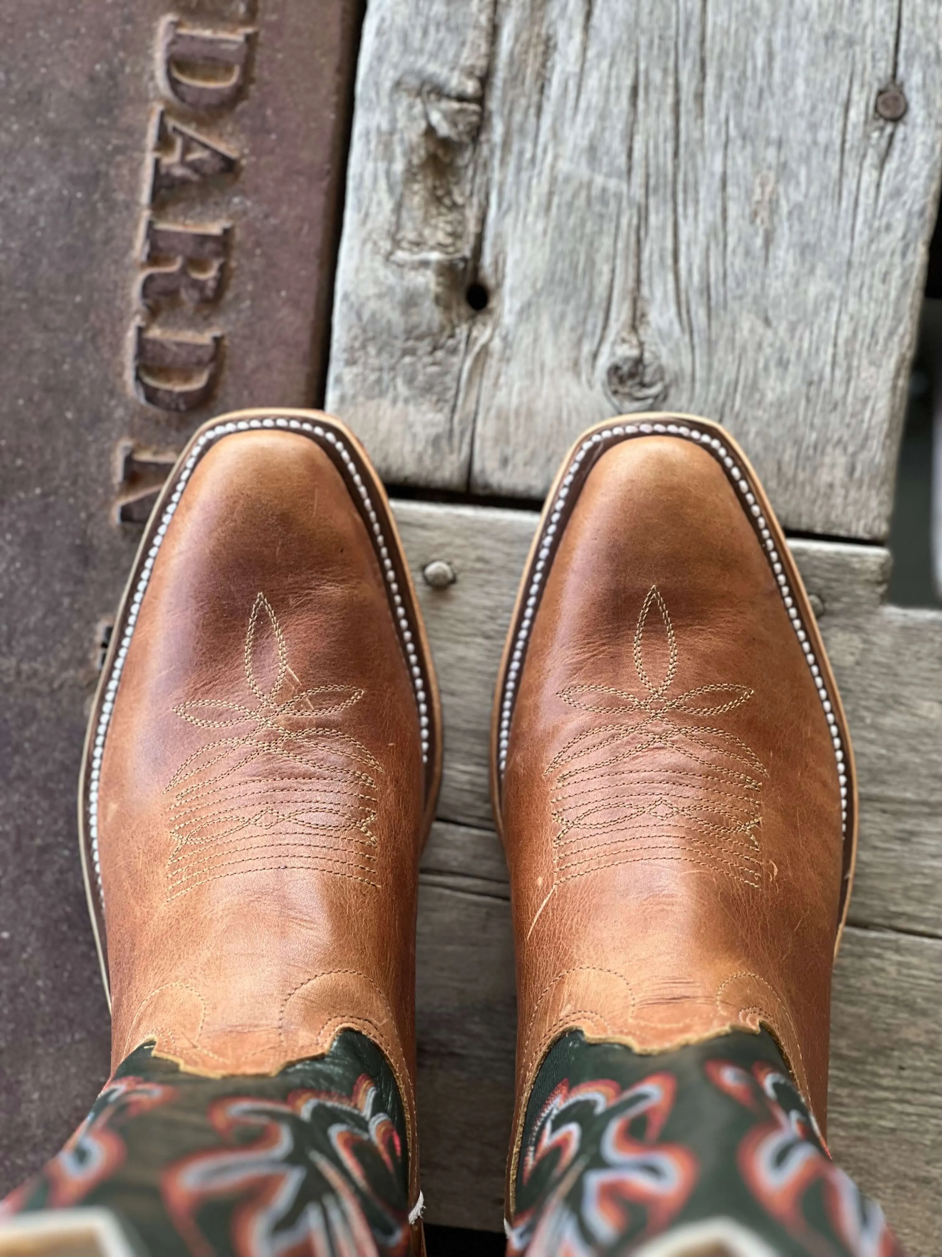 Olathe Boot Co.  | Sunflower Galega KS Toe Boot