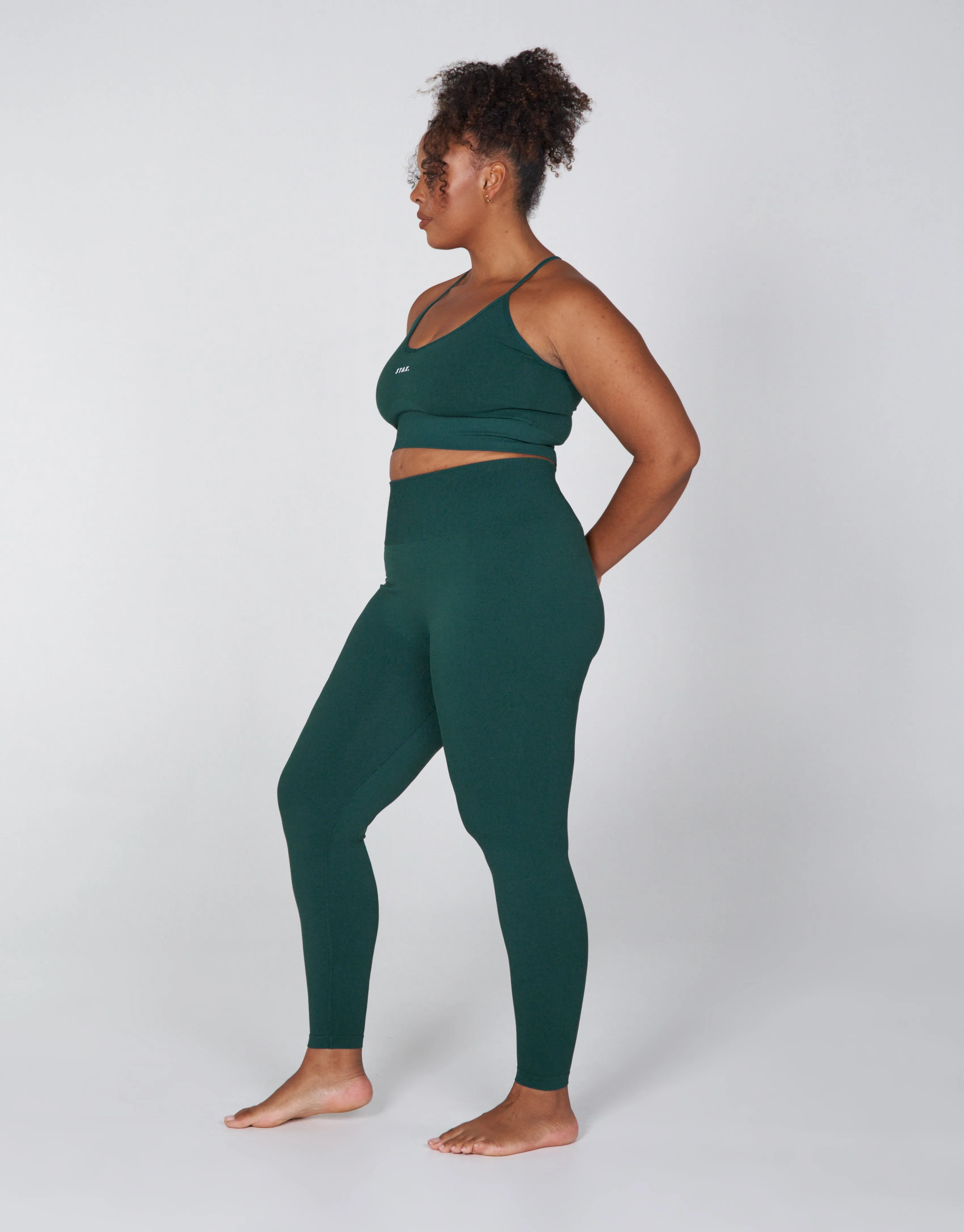 Premium Seamless Favourites Strappy Crop - Pine