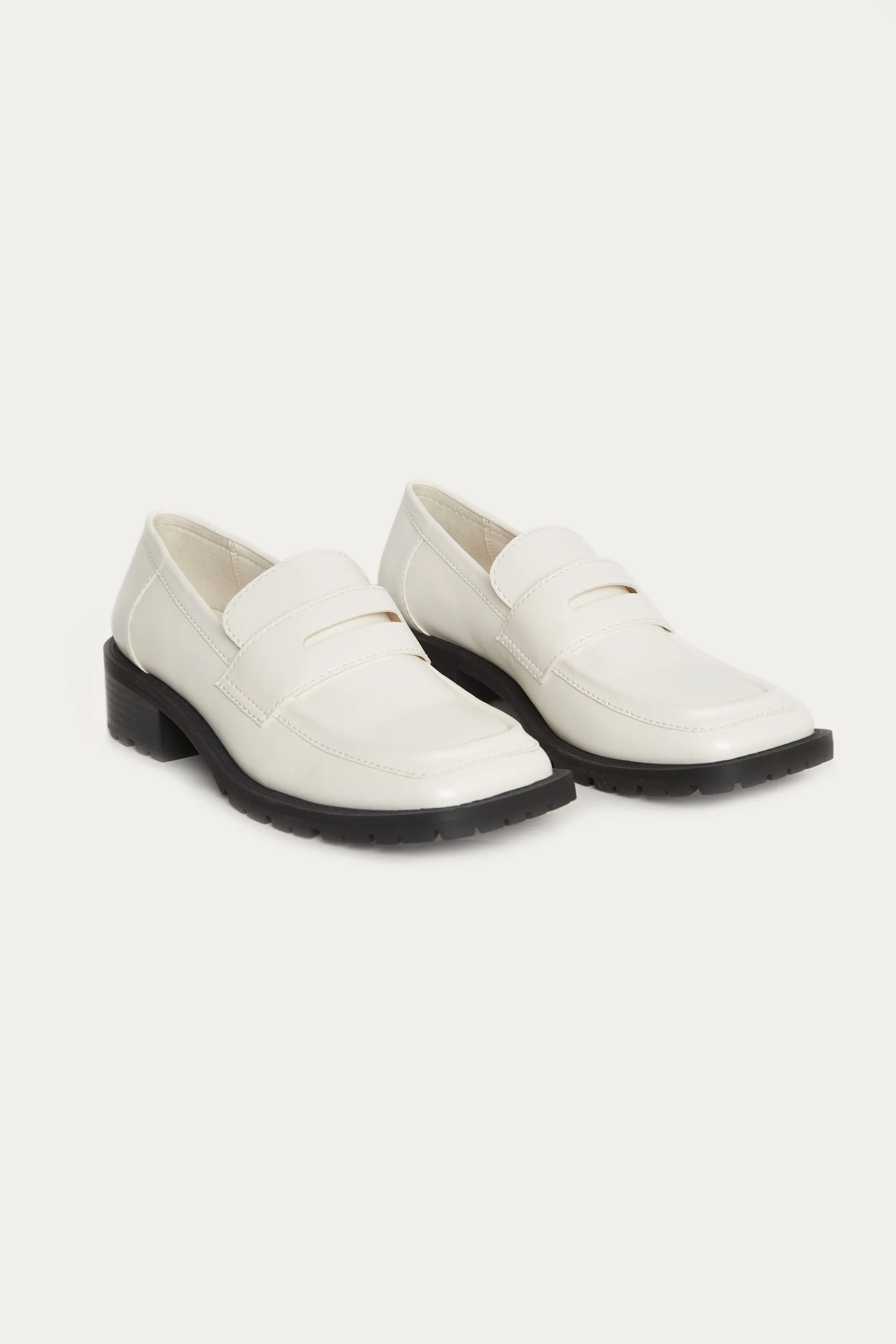 SQUARE TOE LOAFER