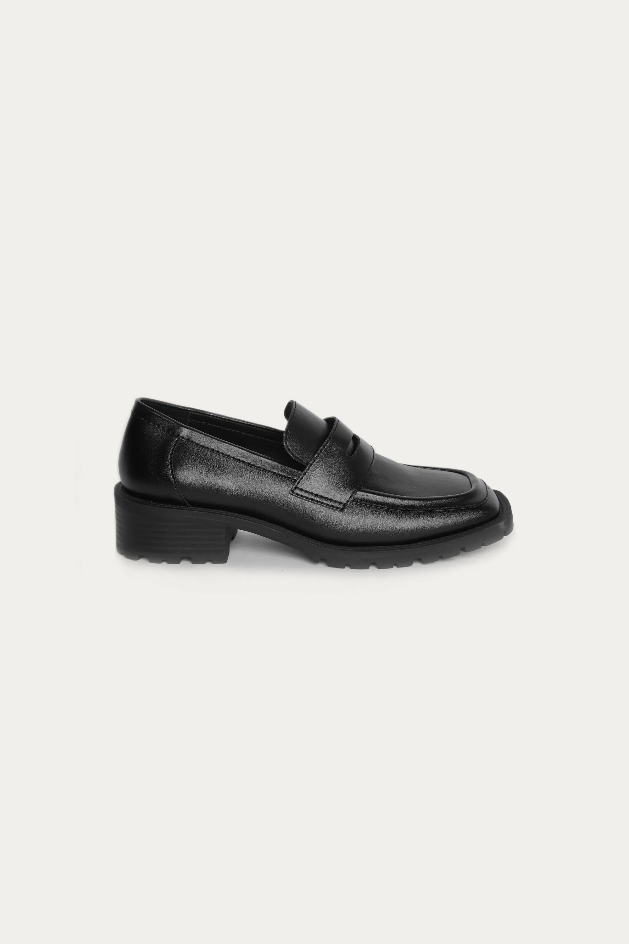 SQUARE TOE LOAFER