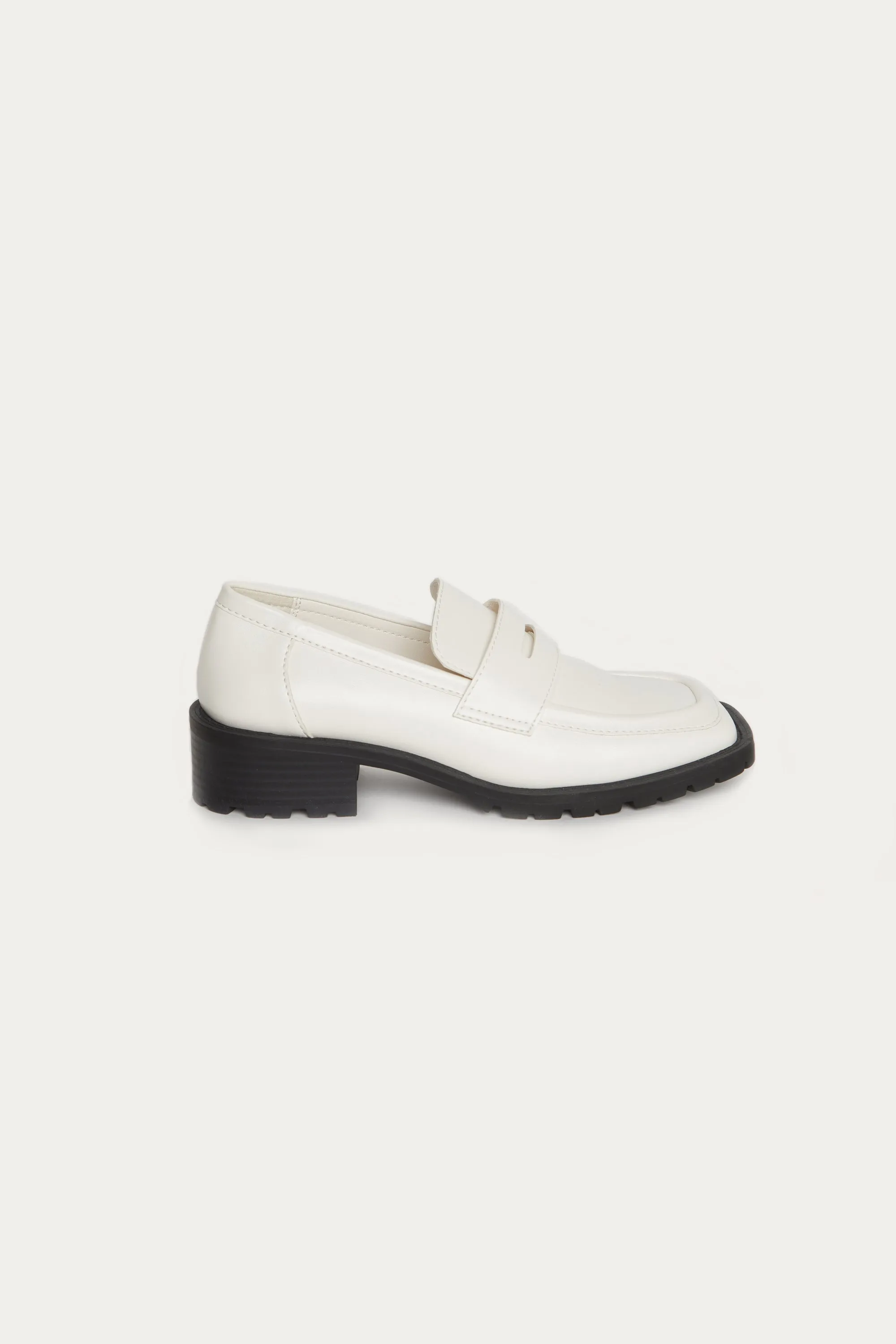 SQUARE TOE LOAFER