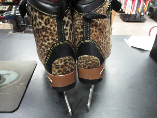 Used Freedom Cheetah Size 6 Figure Skates