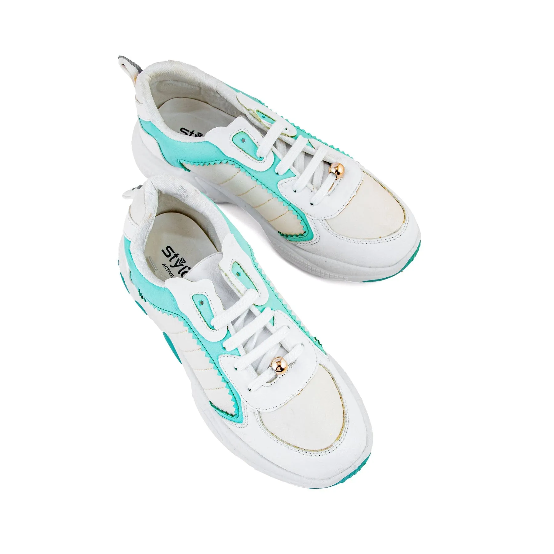 White Casual Sneaker AT7326