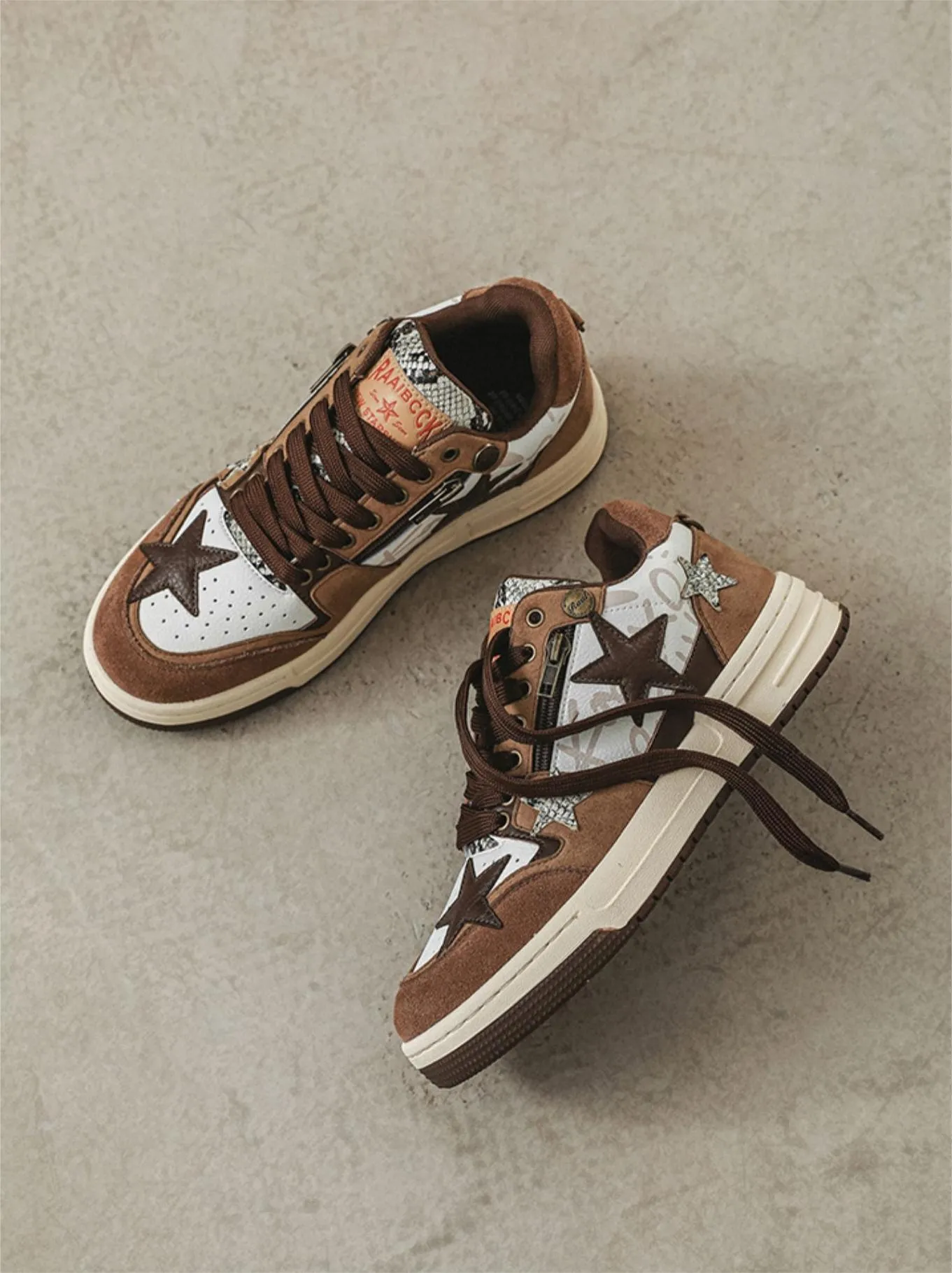 Zipper | Brown Sneakers with Star Element